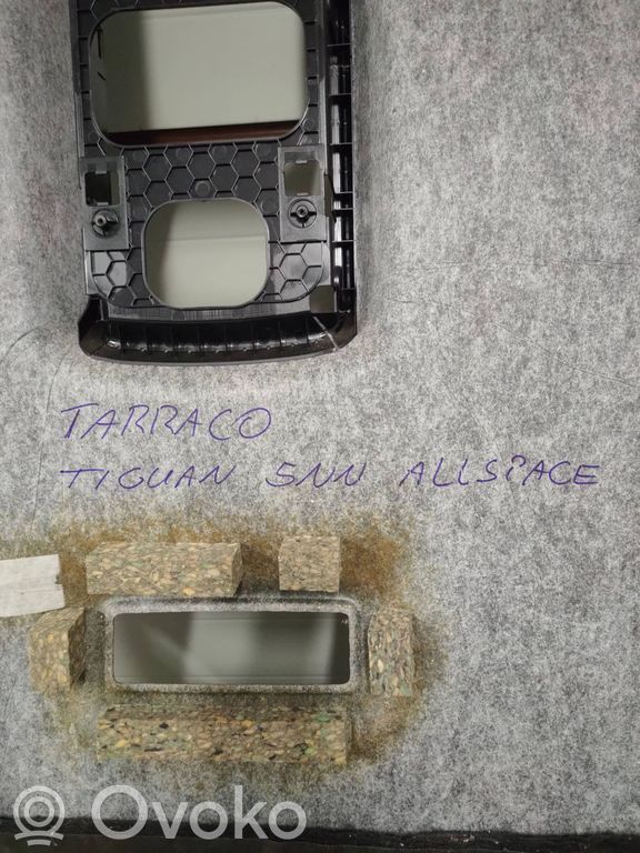 5FJ867501E Volkswagen Tiguan Allspace Dachhimmel, 611.76 € | RRR
