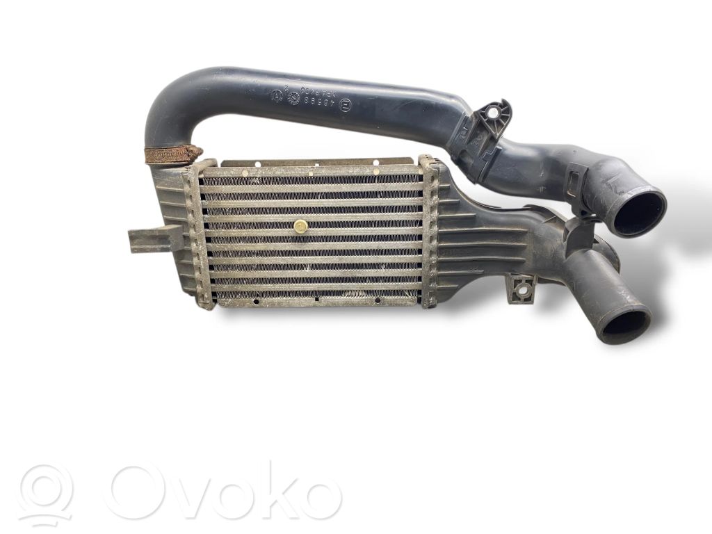 Starpdzesētāja radiators