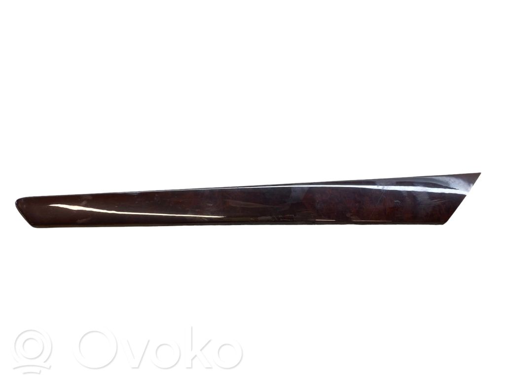 Cita veida salona detaļa