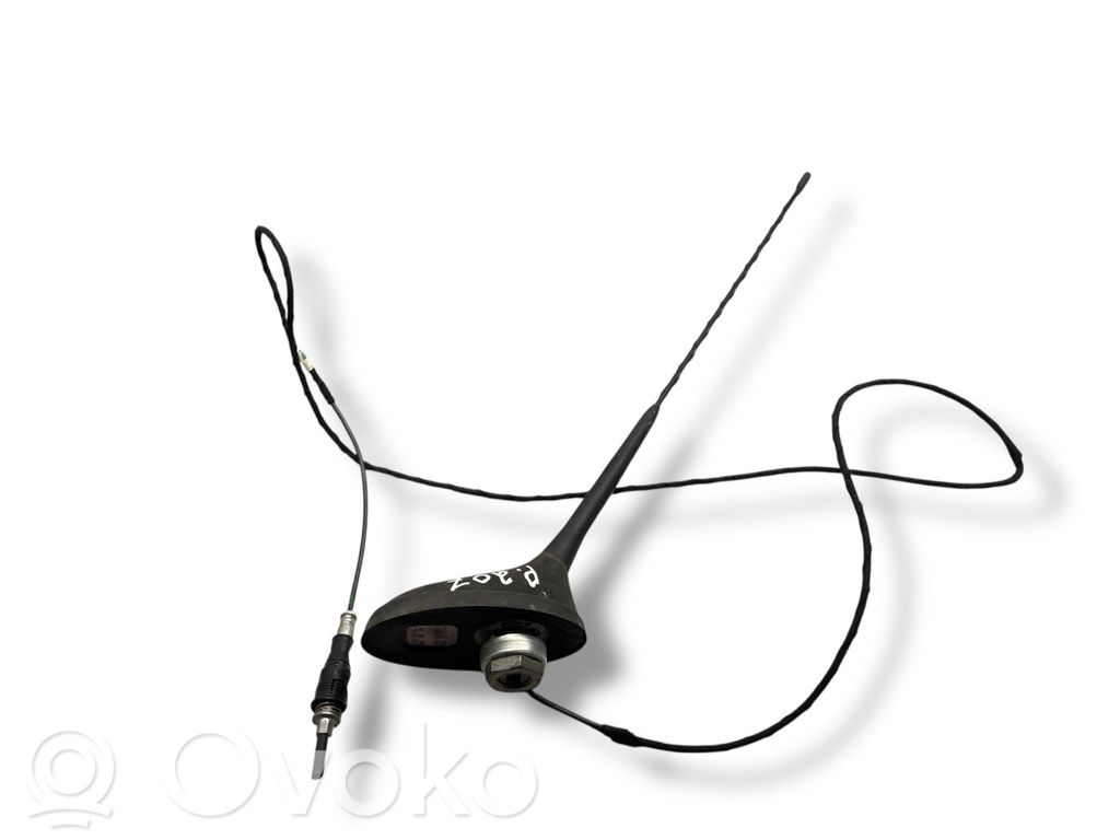 Radio antena