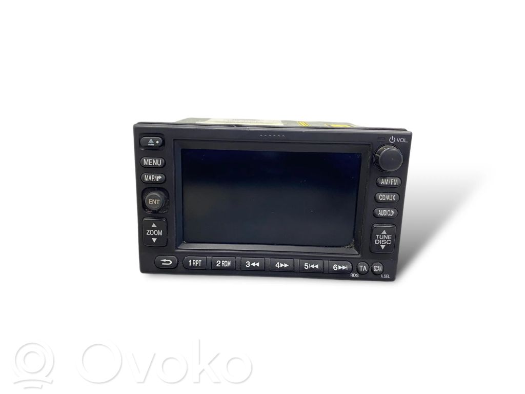 Radio / CD/DVD atskaņotājs / navigācija