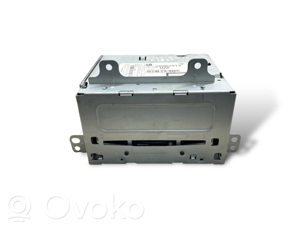Radio / CD/DVD atskaņotājs / navigācija