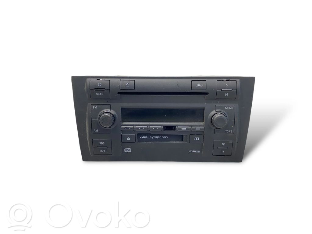 Radio / CD/DVD atskaņotājs / navigācija