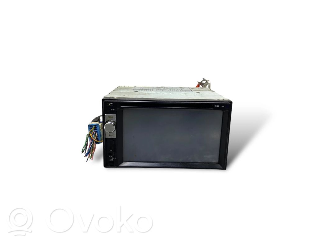 Radio / CD/DVD atskaņotājs / navigācija