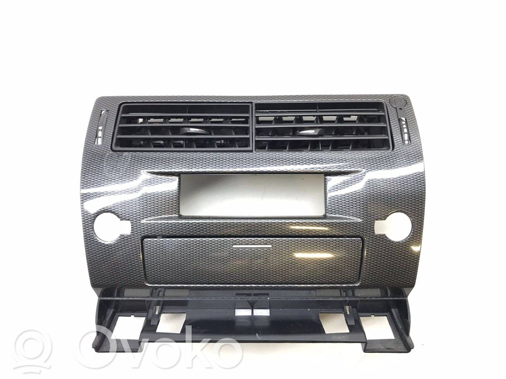 Centrālais gaisa ventilācijas režģis