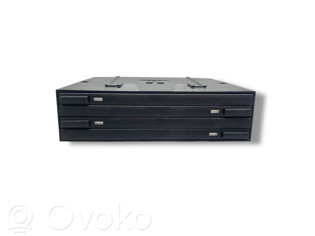 CD/DVD mainītājs