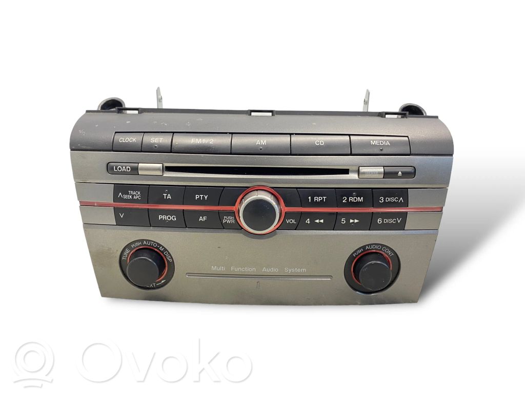 Radio / CD/DVD atskaņotājs / navigācija