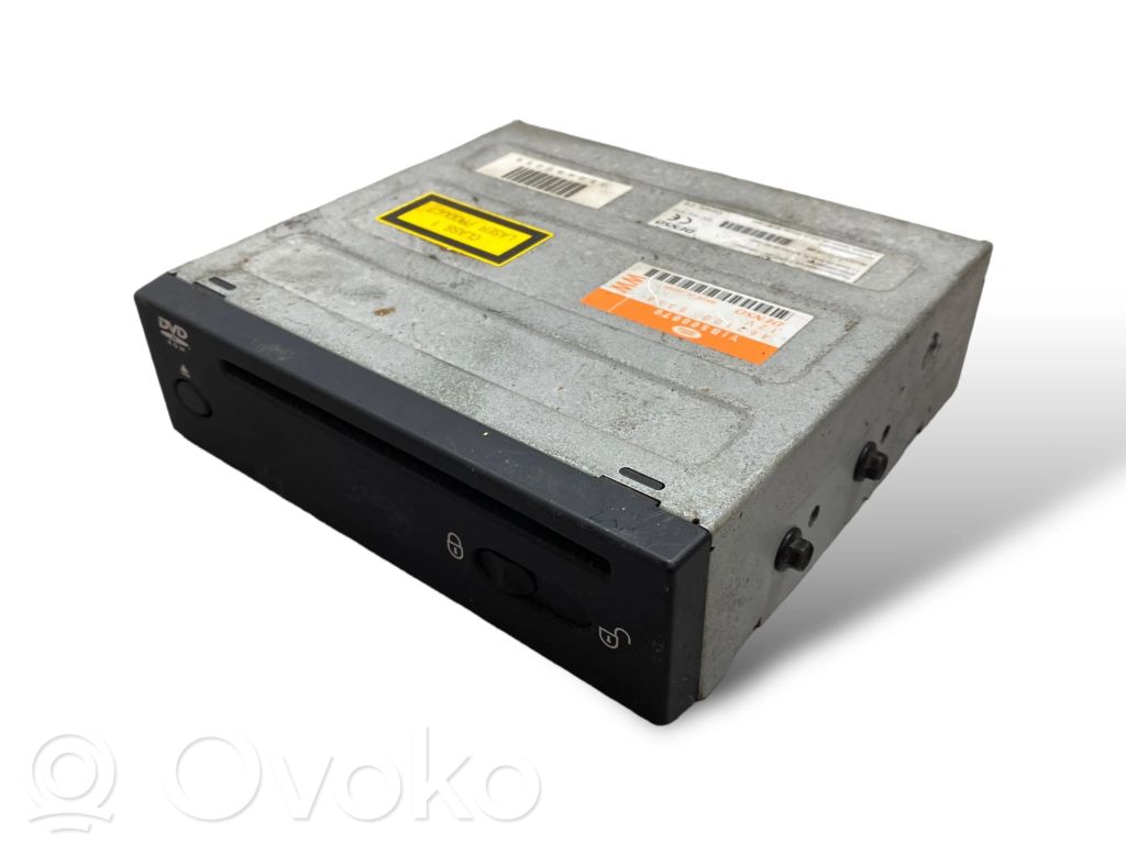 Radio / CD/DVD atskaņotājs / navigācija