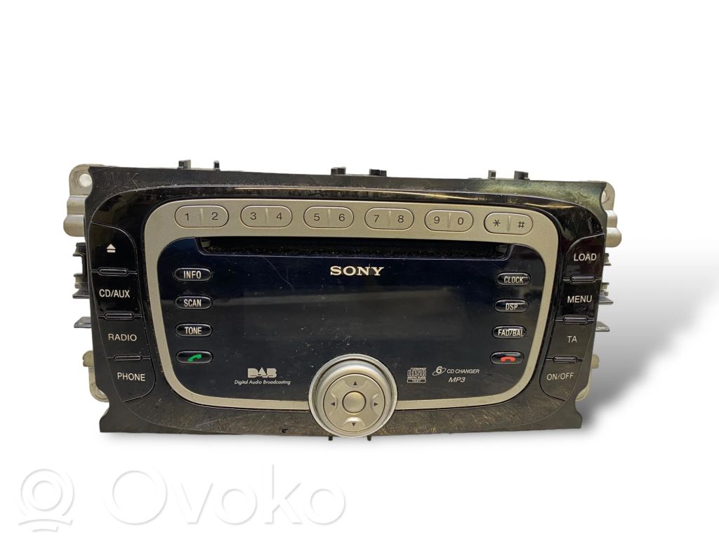 Radio / CD/DVD atskaņotājs / navigācija