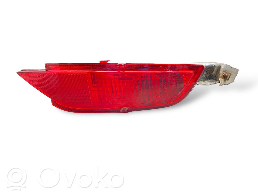 Miglas lukturis aizmugurē