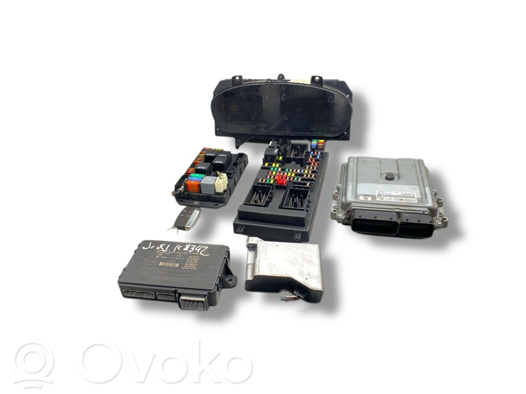Aizdedzes ECU komplekts