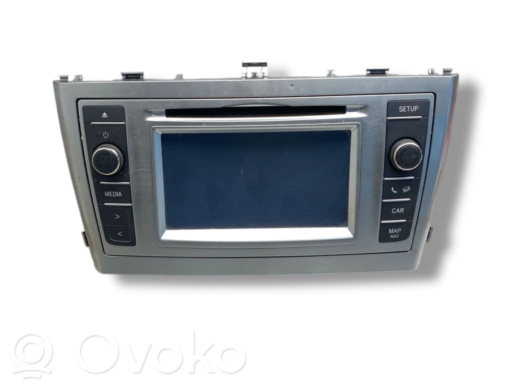 Radio / CD/DVD atskaņotājs / navigācija