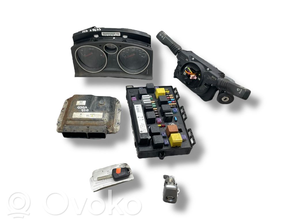 Aizdedzes ECU komplekts