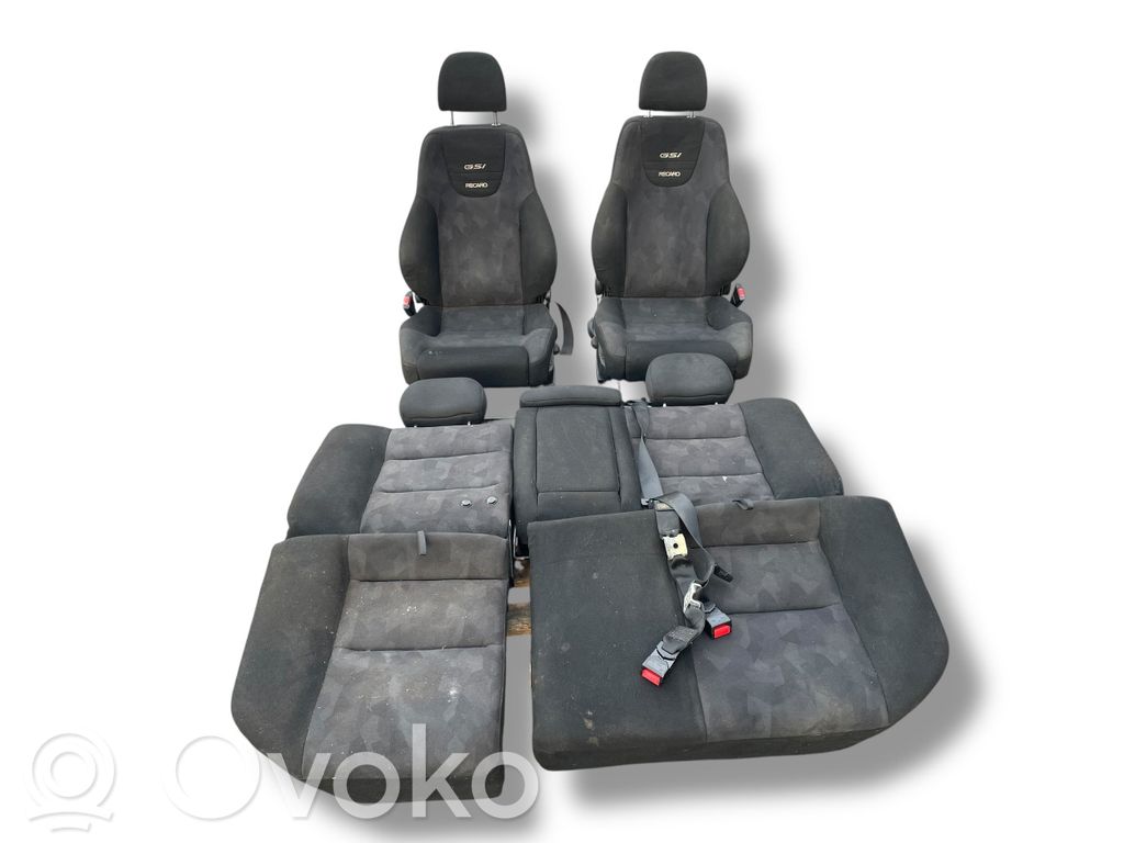 Sēdekļu komplekts