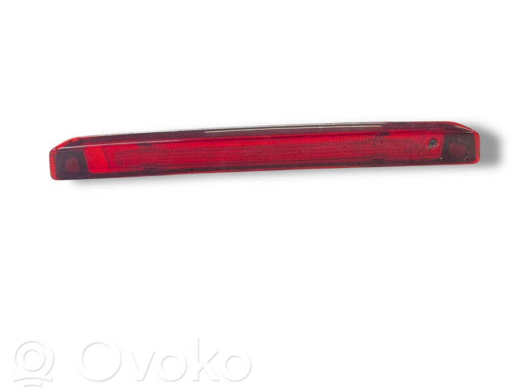 Papildu bremžu signāla lukturis