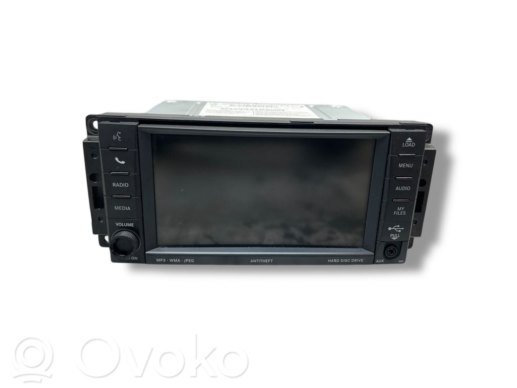 Radio / CD/DVD atskaņotājs / navigācija