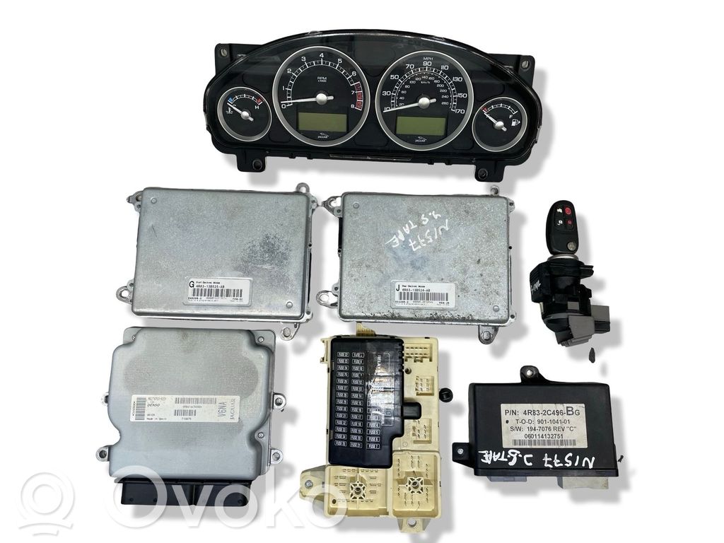 Aizdedzes ECU komplekts