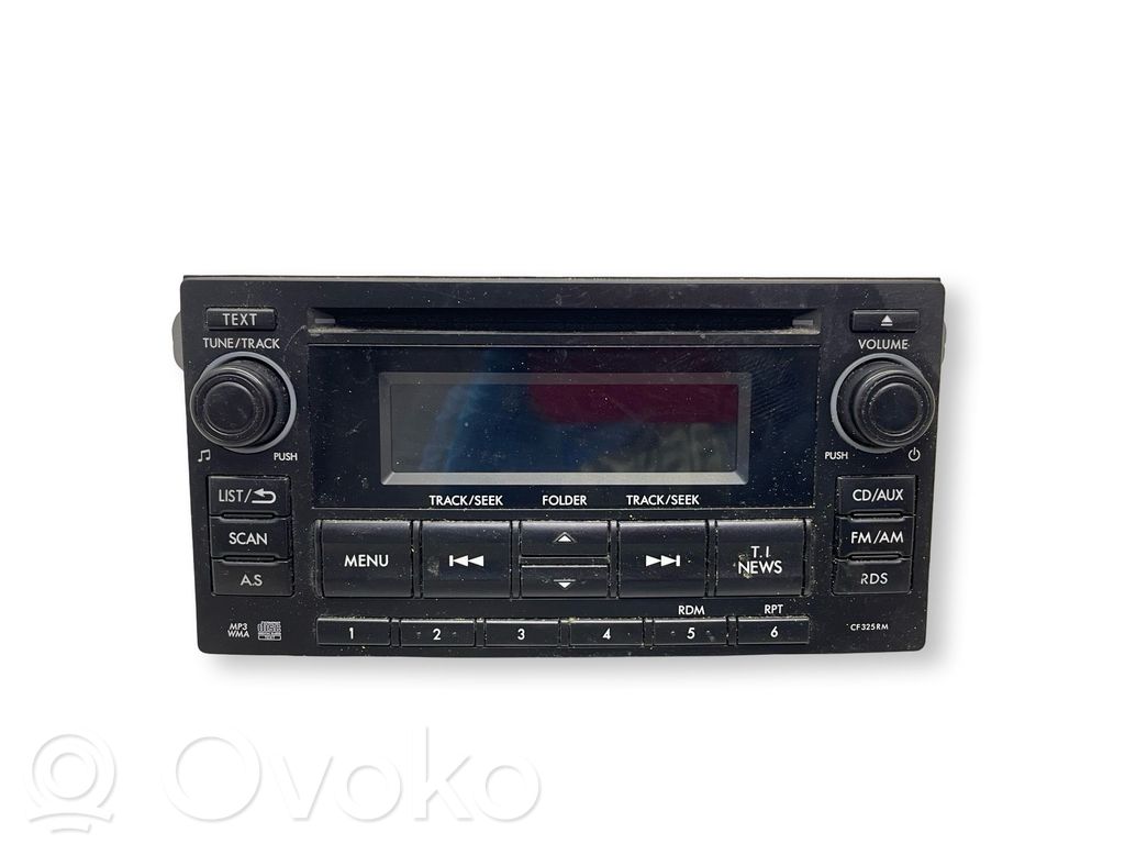 Radio / CD/DVD atskaņotājs / navigācija