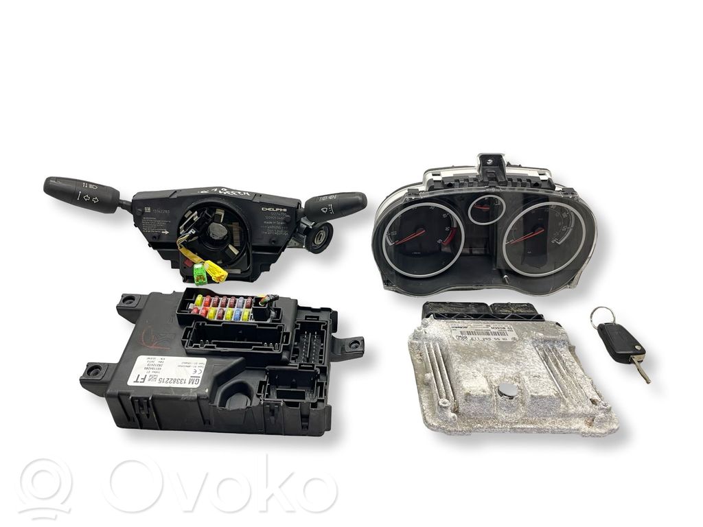 Aizdedzes ECU komplekts