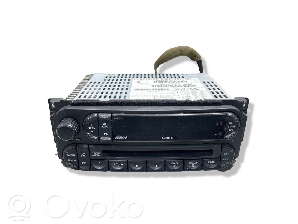 Radio / CD/DVD atskaņotājs / navigācija
