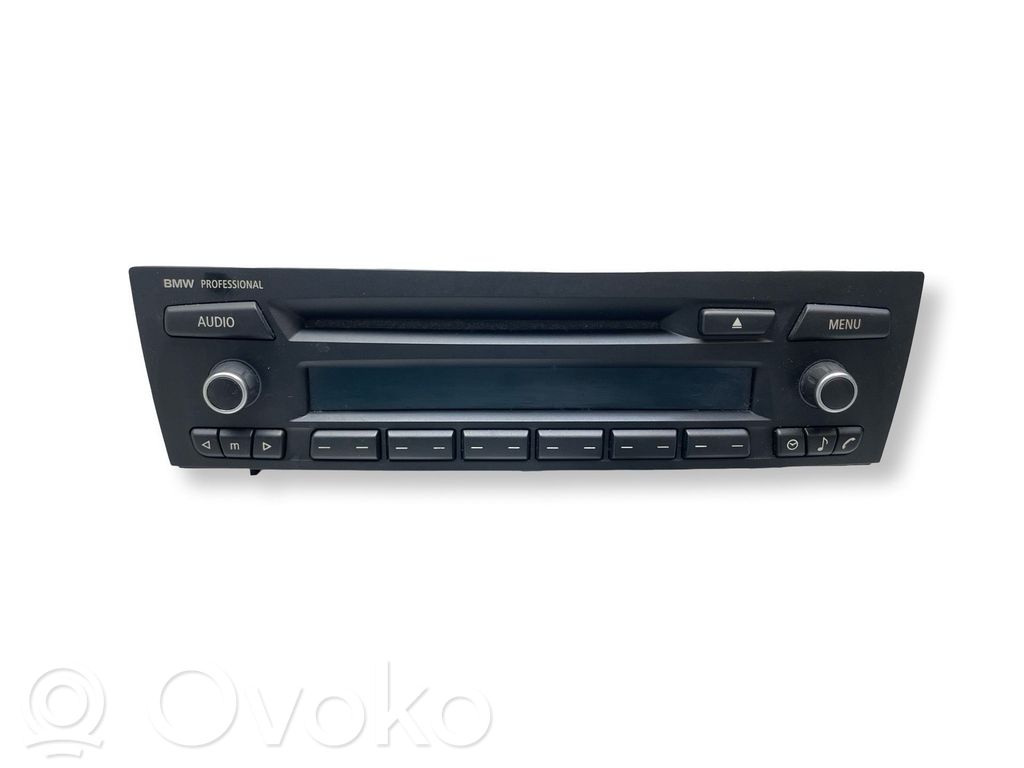 Radio / CD/DVD atskaņotājs / navigācija