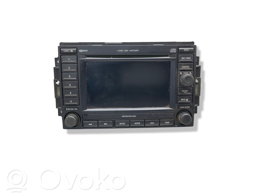 Radio / CD/DVD atskaņotājs / navigācija