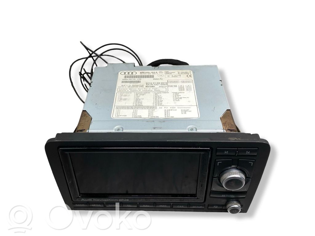 Radio / CD/DVD atskaņotājs / navigācija