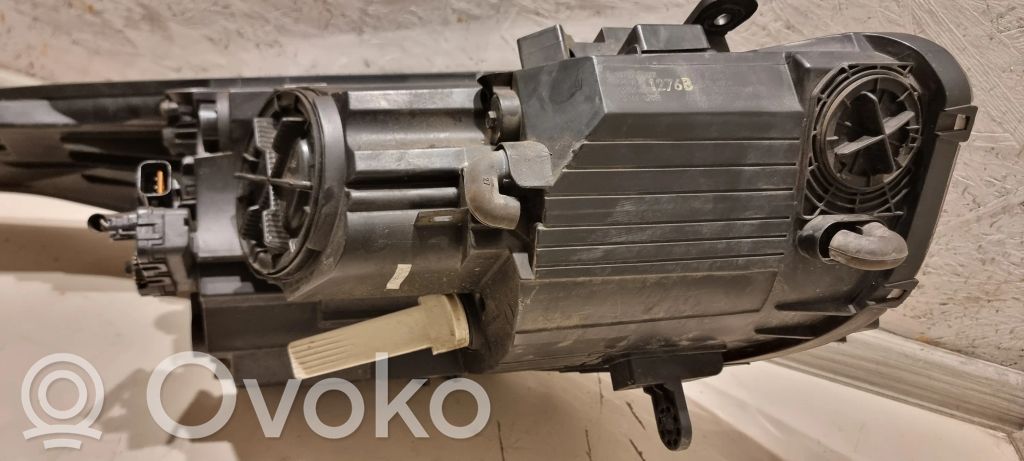 921023Z005 Hyundai i40 Scheinwerfer, 1458.82 € | RRR