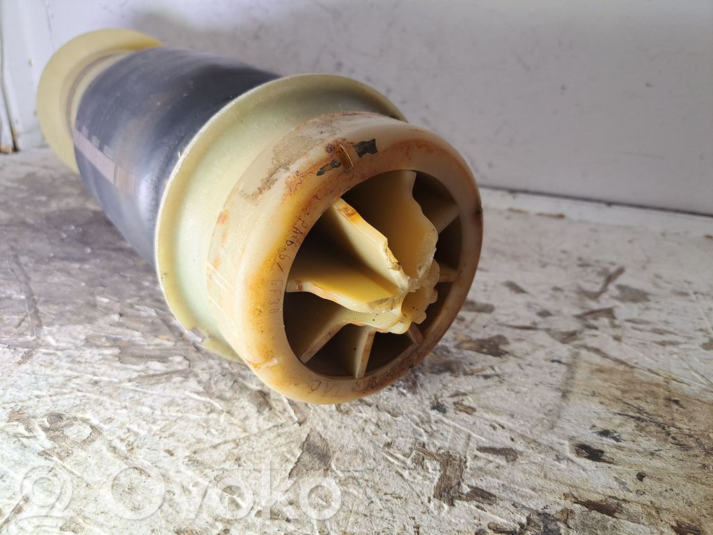 R308613011 Mercedes-Benz E W212 Luftfeder Federbalg hinten, 35.00  