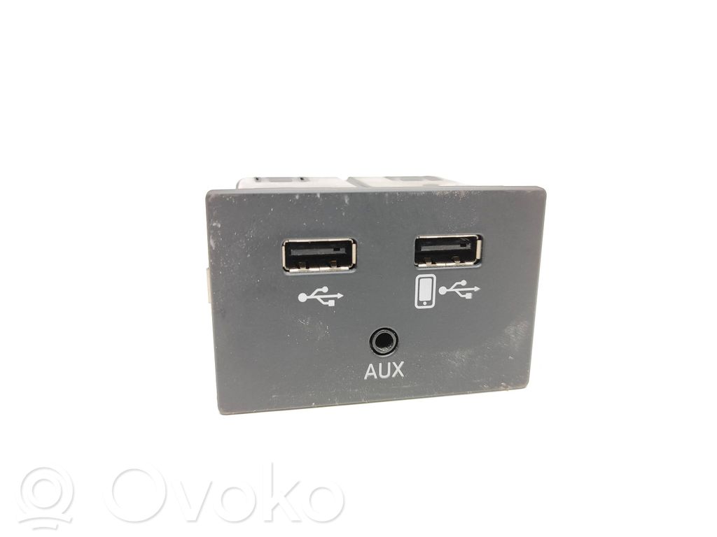 4G0035736 Audi A6 C7 USB-Anschluss, 199.99 € | RRR 