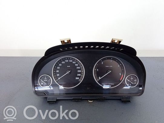 BMW 5 F10 F11 Nopeusmittari (mittaristo) 