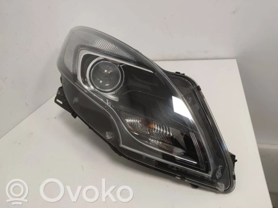 Opel Zafira C Priekinis žibintas 