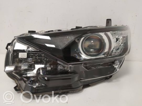 Toyota Auris E180 Priekinis žibintas 