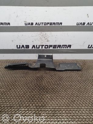 Mitsubishi Outlander Pannello di supporto del radiatore (usato) 