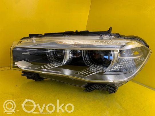 BMW X5 F15 Priekinis žibintas 