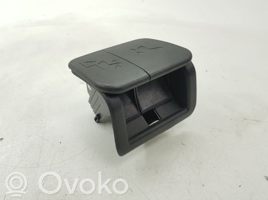 1022146335005 Toyota Yaris ISOFIX Halterung 6 12 RRR