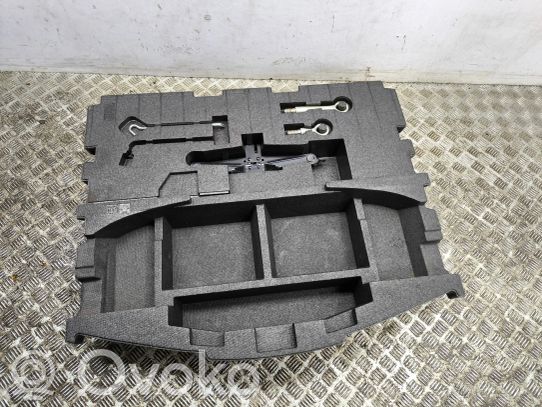 Mazda CX-5 Tool set 
