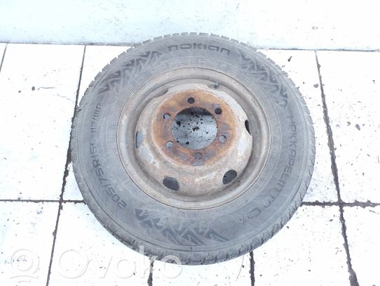 Iveco Daily 3rd gen Jante en acier R16 