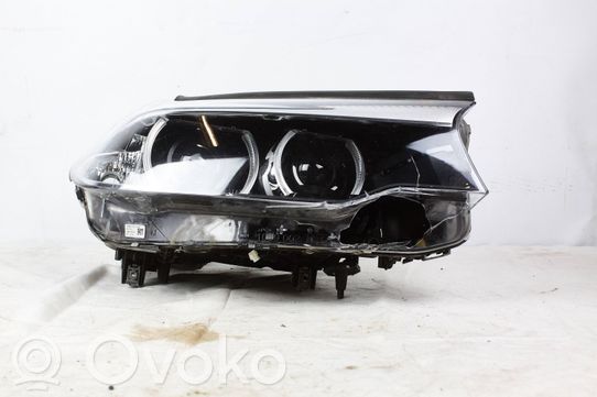 BMW 5 G30 G31 Priekinis žibintas 