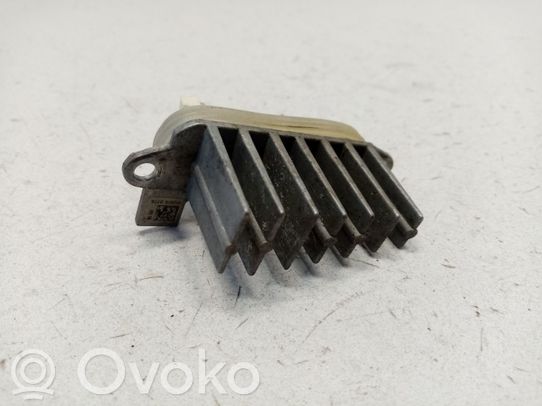 BMW 4 F32 F33 Priekinio žibinto detalė 