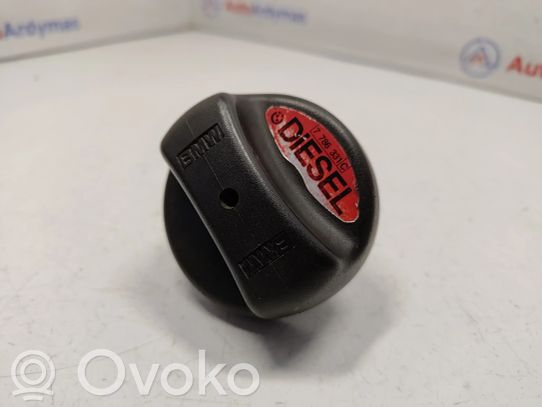 BMW 5 E60 E61 Tappo del serbatoio del carburante 