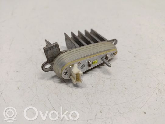 BMW 4 F32 F33 Priekinio žibinto detalė 