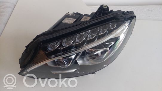 Mercedes-Benz C AMG W205 Priekinis žibintas 