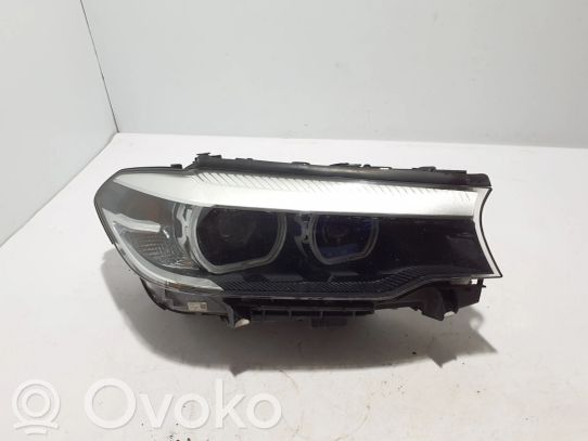 BMW 5 G30 G31 Priekinis žibintas 