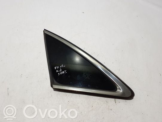 Vidrio lateral trasero   833011CA0A
