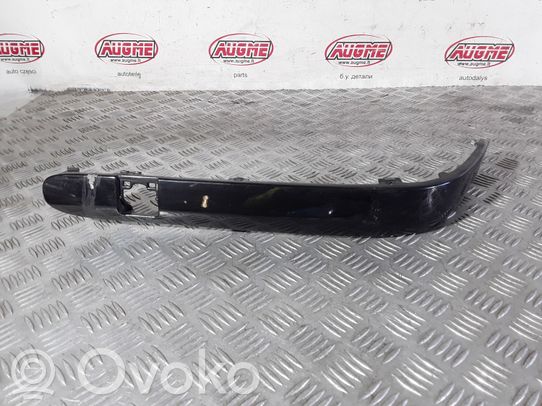 Mercedes-Benz C W203 Modanatura separatore del paraurti anteriore 
