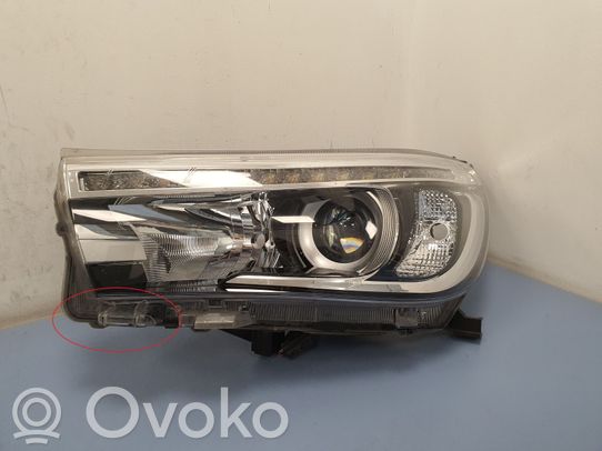 Toyota Hilux (AN120, AN130) Priekinis žibintas 