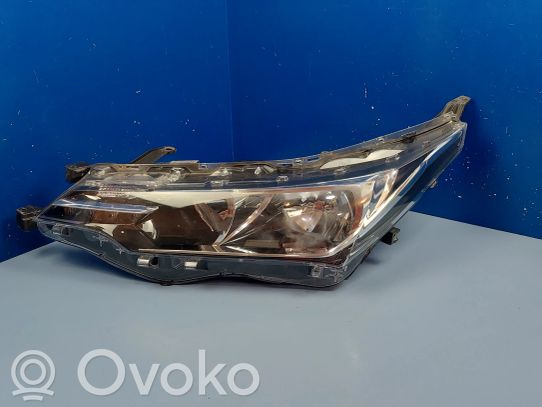 Toyota Corolla E160 E170 Priekinis žibintas 
