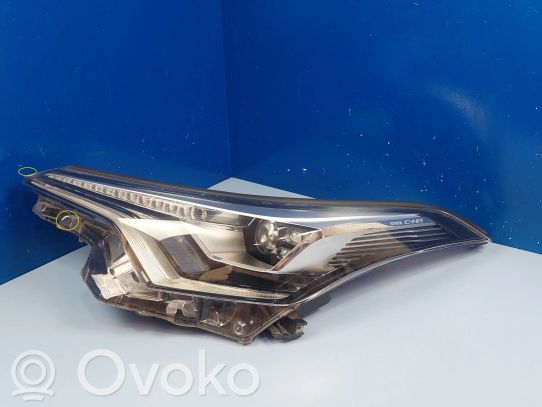Toyota C-HR I Faro delantero/faro principal 