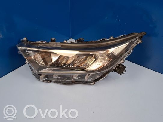 Toyota RAV 4 (XA50) Priekinis žibintas 